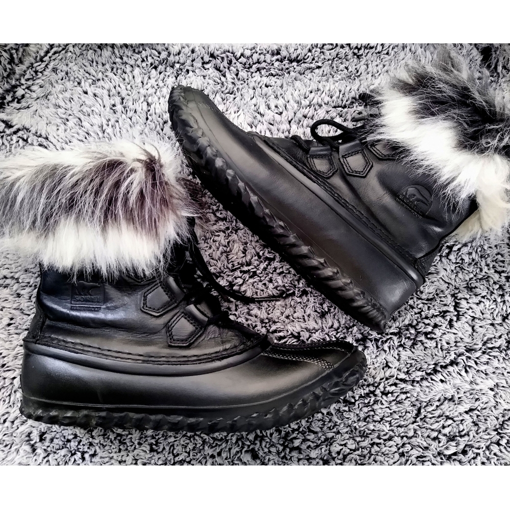 Sorel Out N About Leather Boots